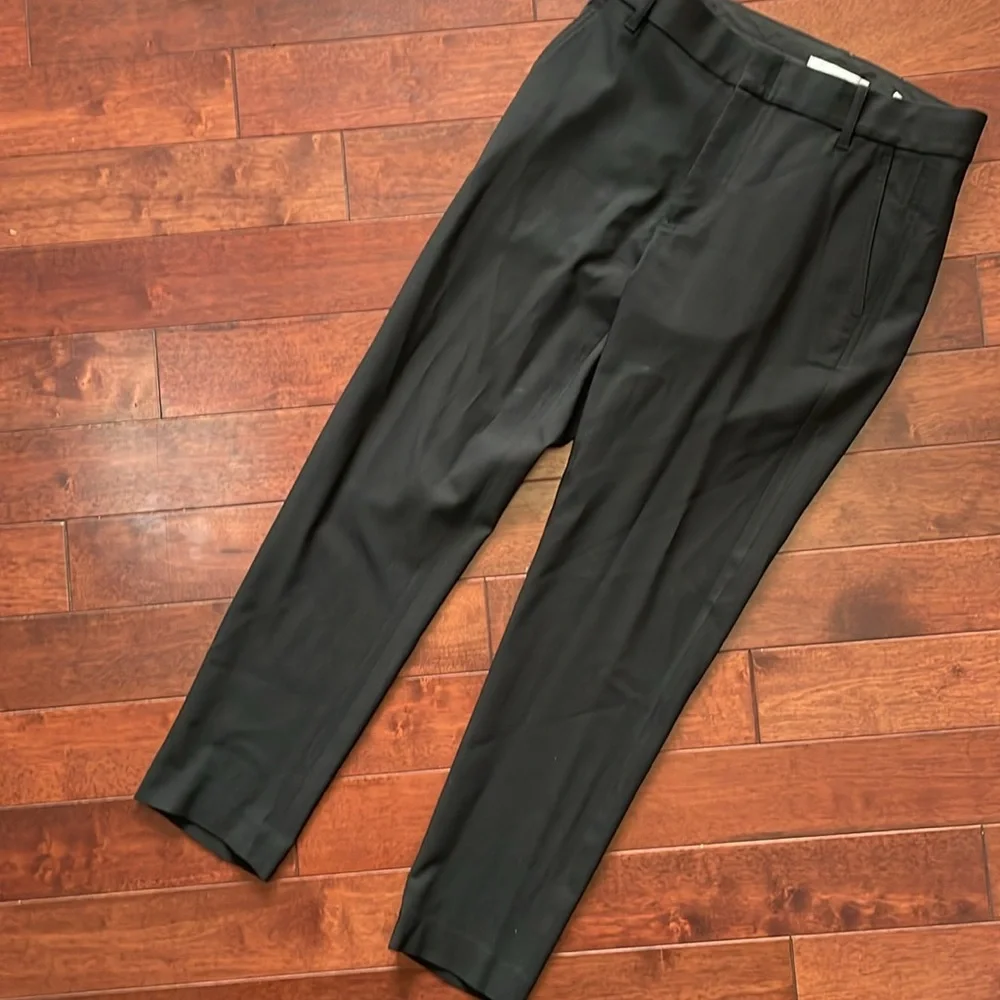 Vince Black 98% Wool Flat Front Unlined Tapered Leg Pants 6 - Picture 5 of 7